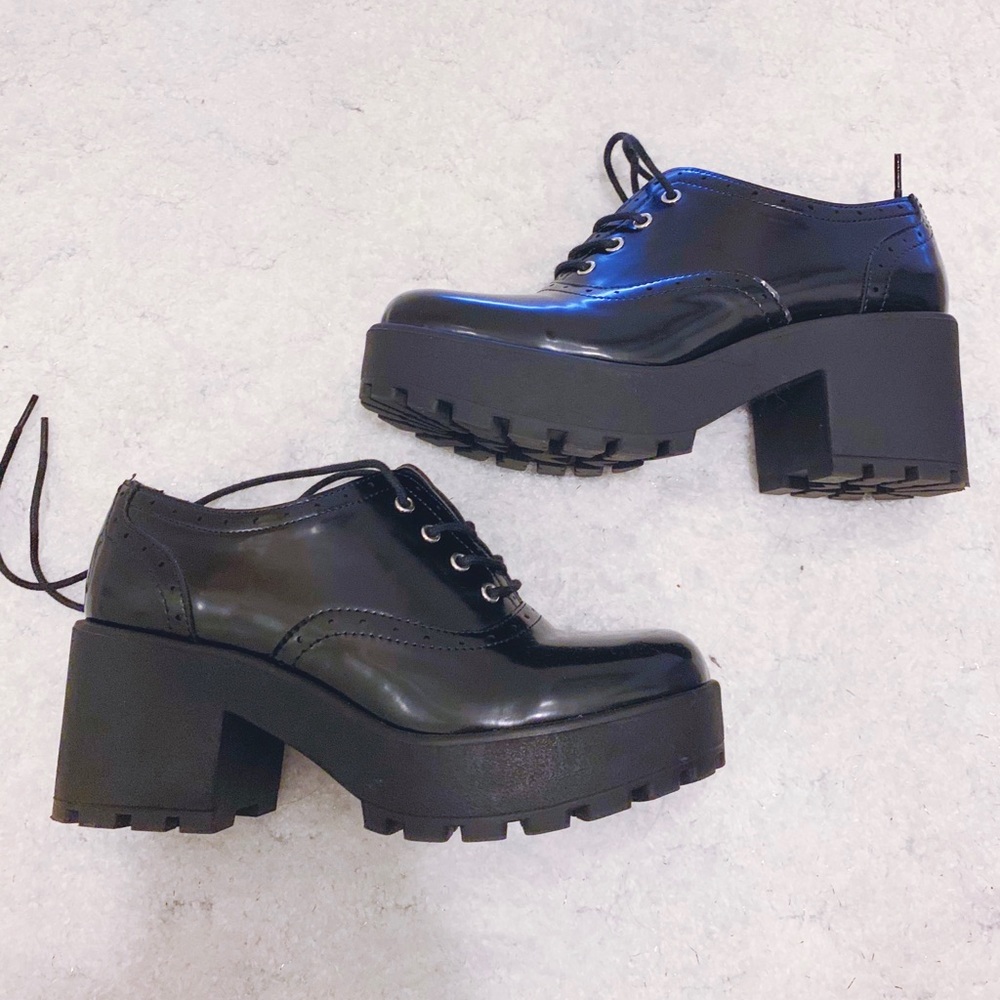 Oxford platform sz 5.5 black